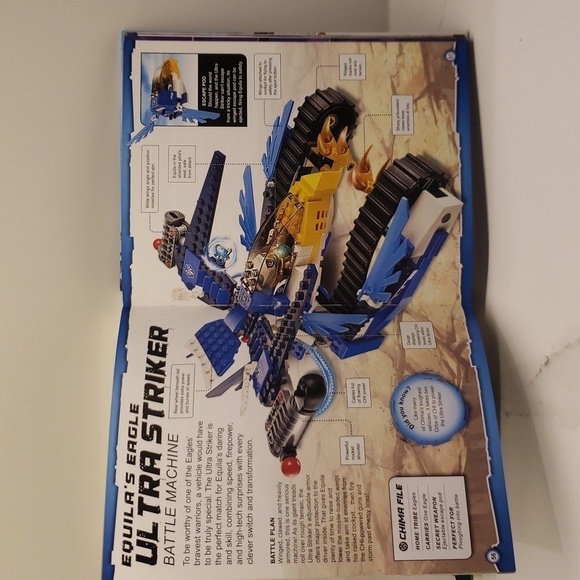 BOOK Lego Legends of Chima Character Encyclopedia Ages 6+  1.5" x 7.5" x 9.5" - Picture 3 of 8